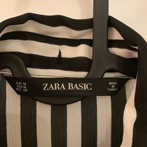 Zara Tops - 👚ZARA Blouse with Ribbon M Zara Tops - 👚ZARA Blouse with Ribbon M